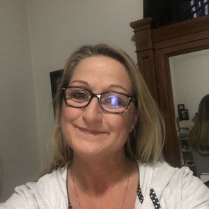 Meet your Posher, Deana